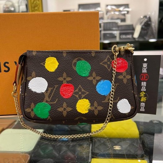 東區正精品㊣LV X YK M81866 全新字紋草間彌生彩色點點金鍊小包手提包麻將包聯名款 RA1842-7