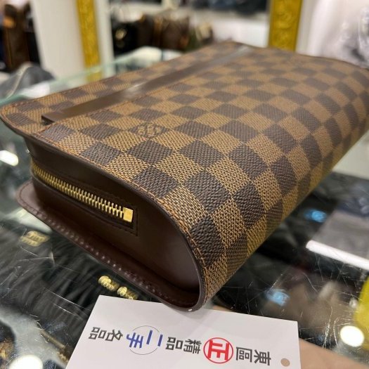 東區正精品㊣LV LOUIS VUITTON N51993 咖啡色棋盤格咖格ㄇ字拉鍊手拿包 RZ5943-6