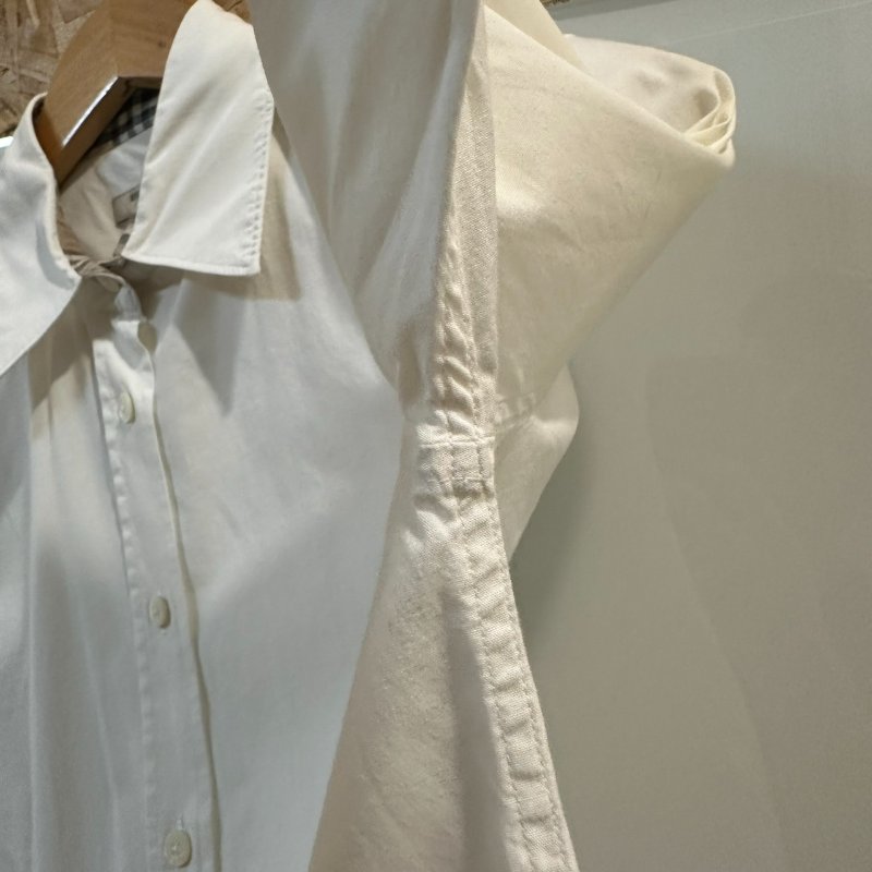 【美收精品】Burberry白色長袖襯衫 4-227-3