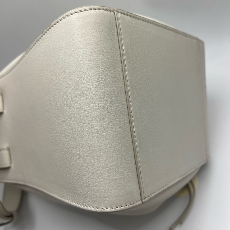 Loewe罗意威 白色吊床包-4