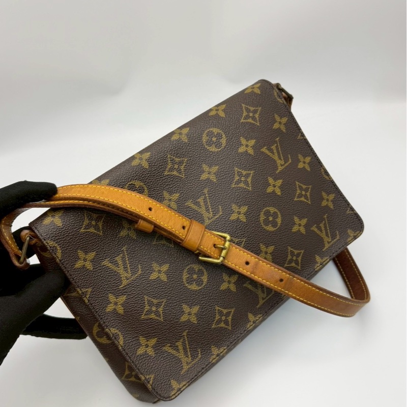 🏷️ Louis Vuitton 斜背包-7
