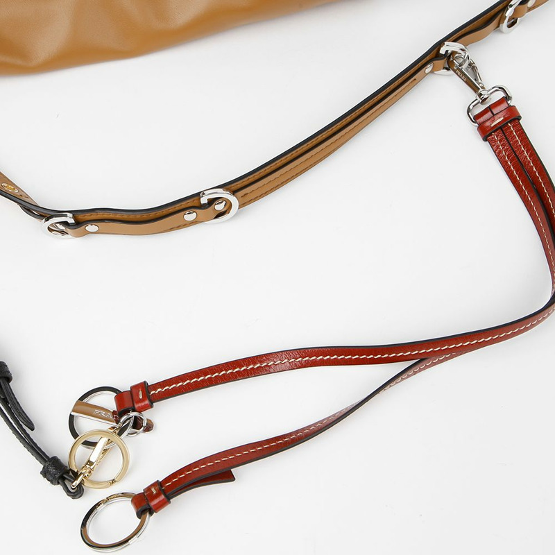 【包稅】PRADA 柔和音效吊飾裝飾大單肩包 1BD378-9