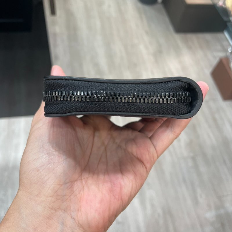 LV 全皮壓紋 拉鍊 長夾/皮夾 M62902 87成新-19