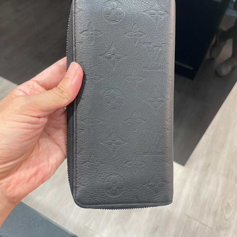 LV 全皮壓紋 拉鍊 長夾/皮夾 M62902 87成新-20