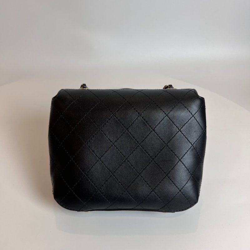 CHANEL 季節款玫瑰金鍊包牛皮黑27開-1