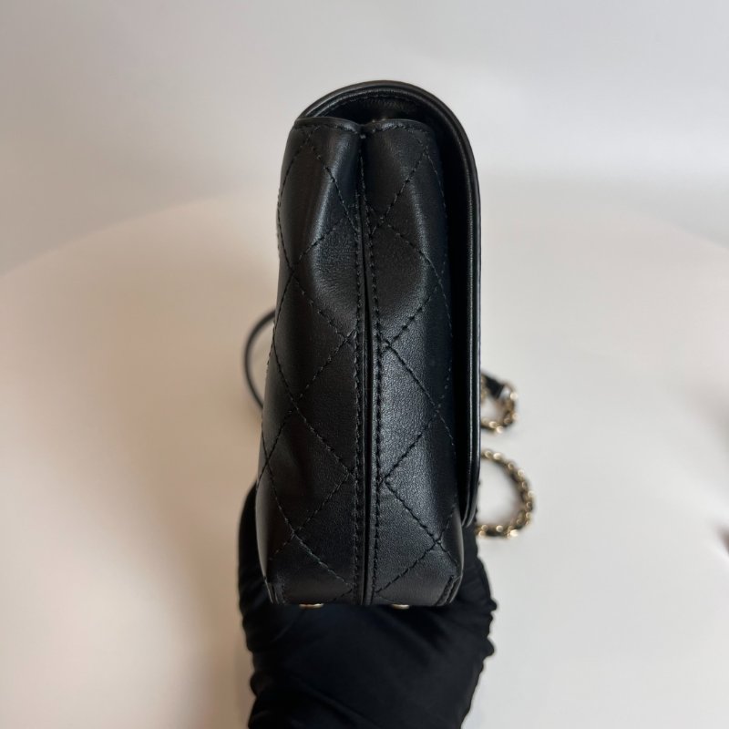 CHANEL 季節款玫瑰金鍊包牛皮黑27開-2