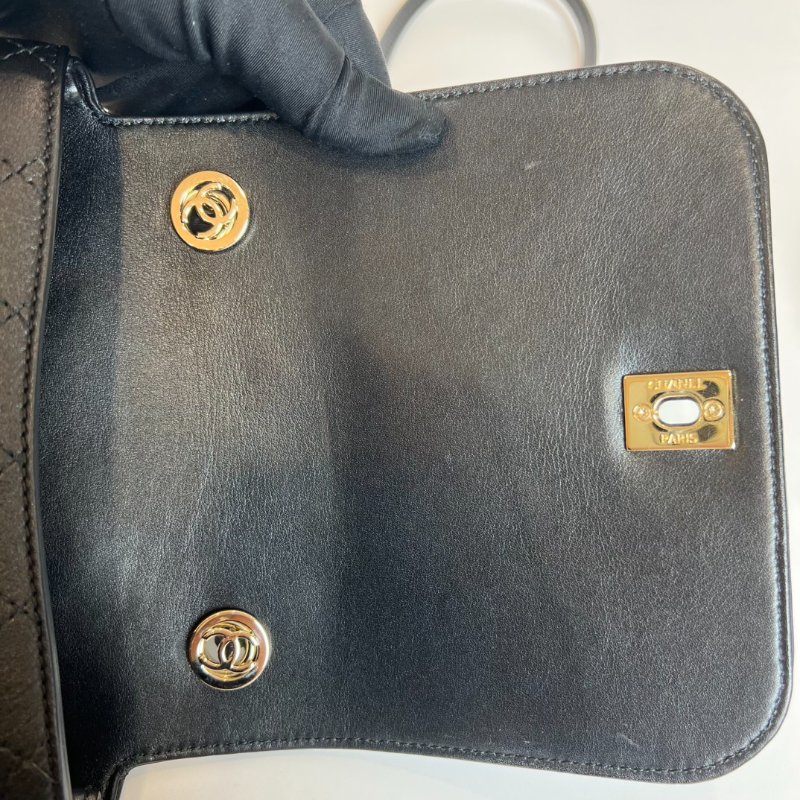 CHANEL 季節款玫瑰金鍊包牛皮黑27開-6