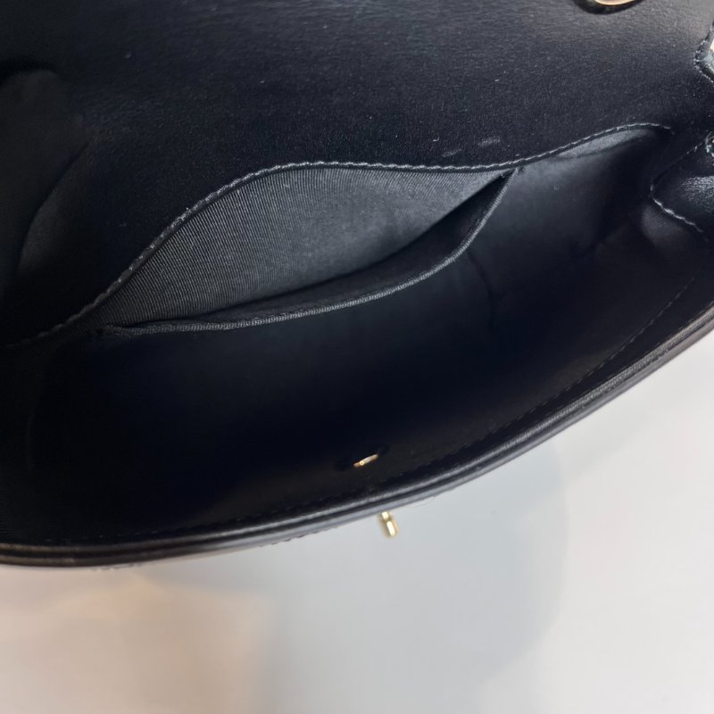 CHANEL 季節款玫瑰金鍊包牛皮黑27開-7