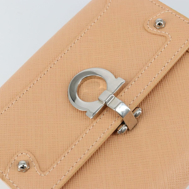 【日本直送】Salvatore Ferragamo Gancini 粉紅真皮雙折錢包，正品編號 145554-16