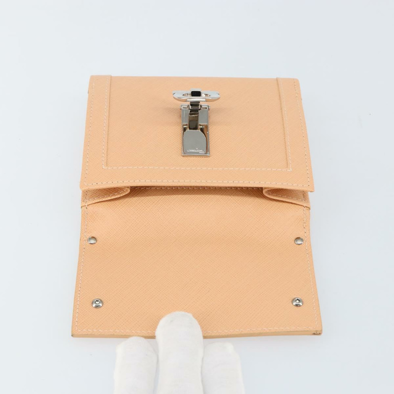 【日本直送】Salvatore Ferragamo Gancini 粉紅真皮雙折錢包，正品編號 145554-18