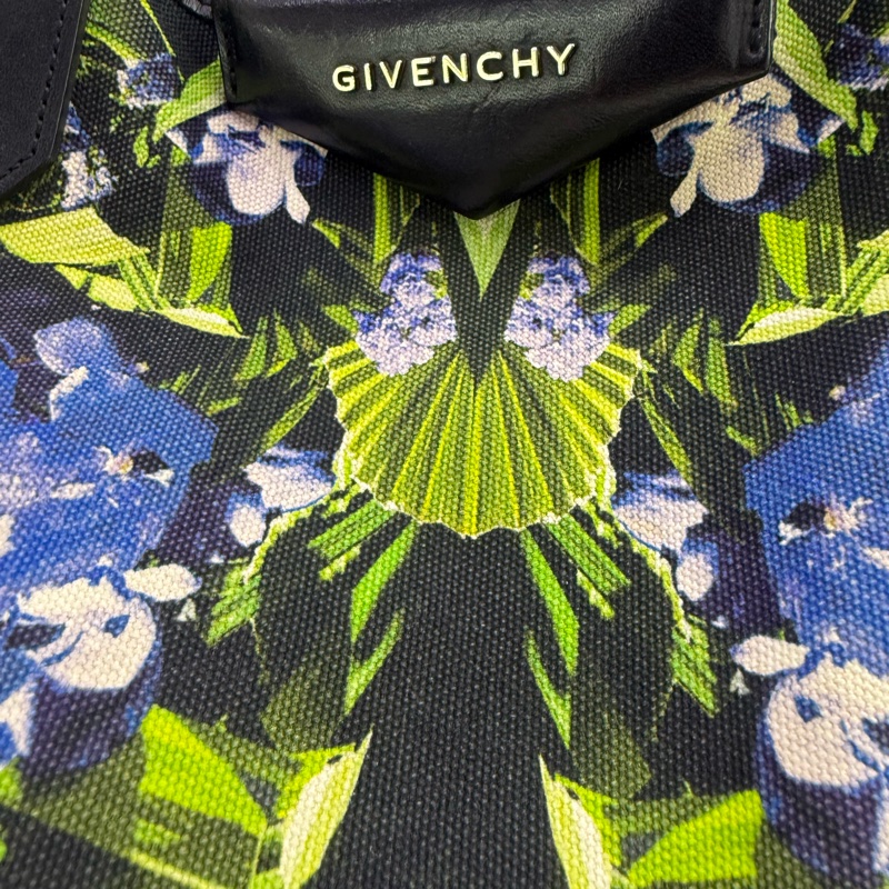 Givenchy Tote Bag-1