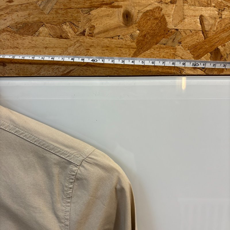 【美收精品】BURBERRY 茶色格紋長袖襯衫 4-233-16