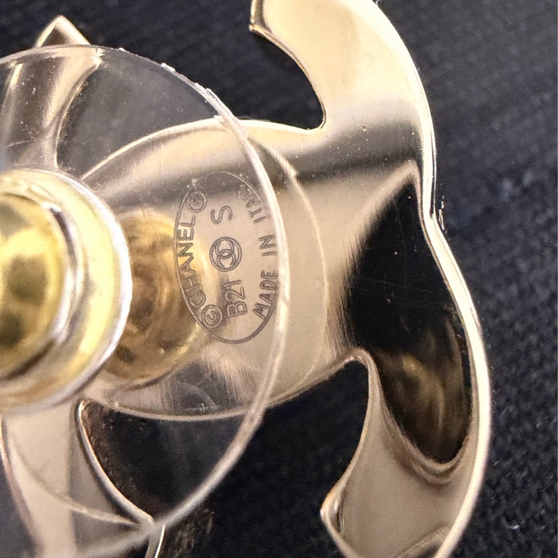 全新 Chanel 書包釦 耳環 淡金色 耳釘-4