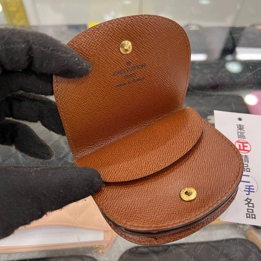 東區正精品㊣LV LOUIS VUITTON 原花釦子零錢包 RZ5932-2