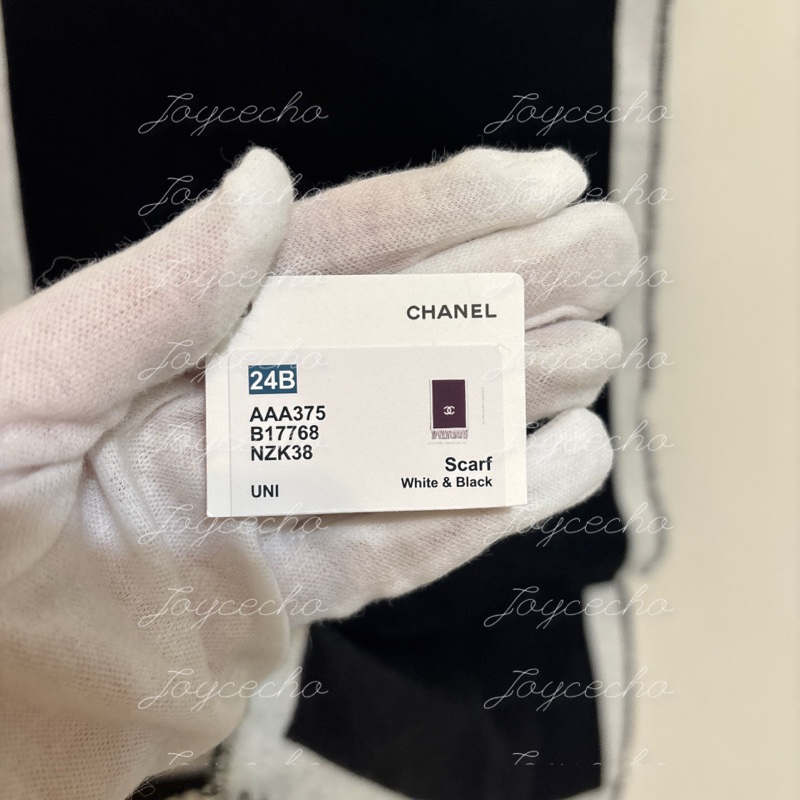 『全新』Chanel 香奈兒 小香 黑白羊毛圍巾-4
