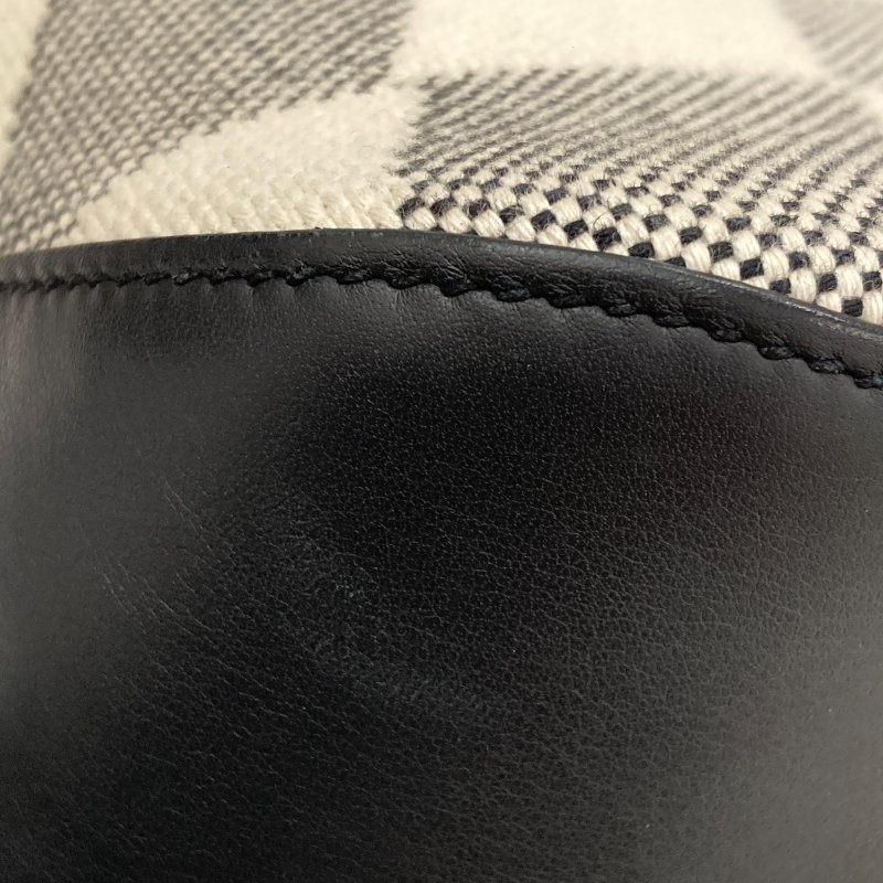 HERMES 愛馬仕 H Ambié 27 PM 撞色黑白-6