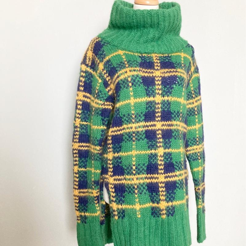 近新正品CELINE粗針織長版格紋寬領毛衣-5