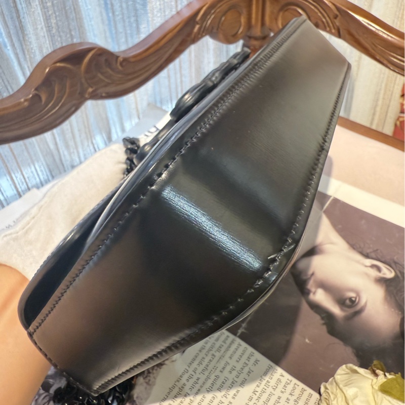 Celine 黑色凯旋门 黑色链条 腋下包-4