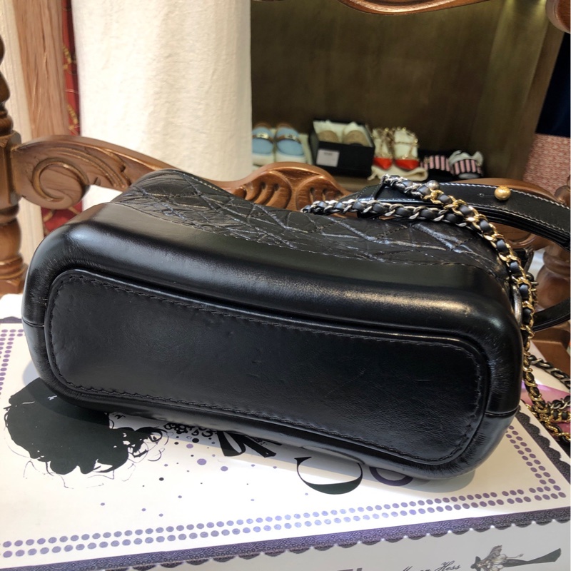 Chanel 香奈儿黑金流浪包 小号 28开-7