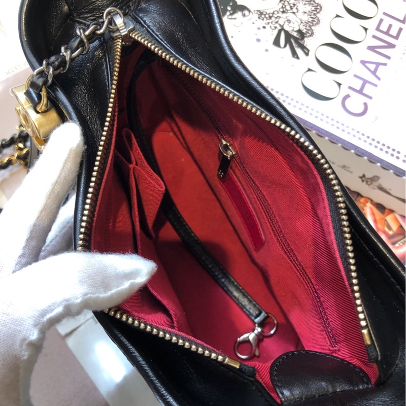 Chanel 香奈儿黑金流浪包 小号 28开-8
