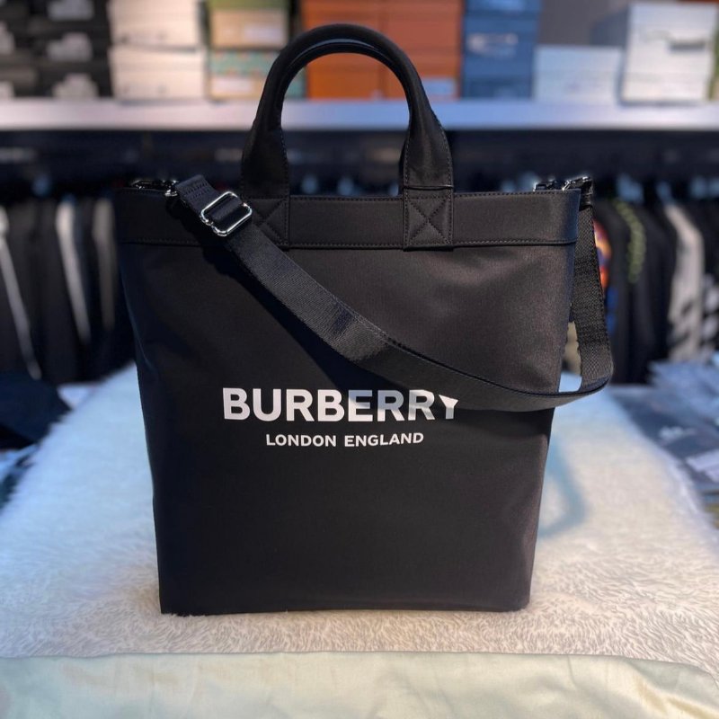 ⏰ 買對時間最省錢!雙11限時價開啟中🛒【BURBERRY 巴寶莉】經典字母logo設計 手提 托特包(下單前須先私訊)-0