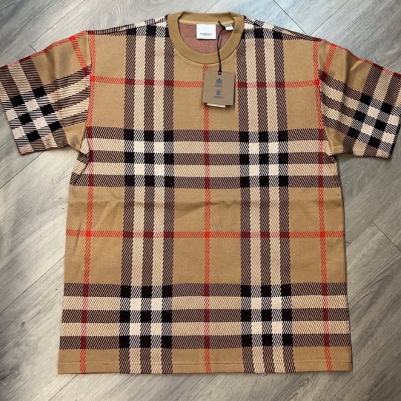 🤣 雙11到了，我的理智正式下線 💸【BURBERRY 巴寶莉】經典格紋短袖T恤 棕色(下單前須先私訊)-0