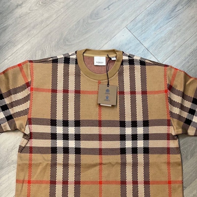 🤣 雙11到了，我的理智正式下線 💸【BURBERRY 巴寶莉】經典格紋短袖T恤 棕色(下單前須先私訊)-2