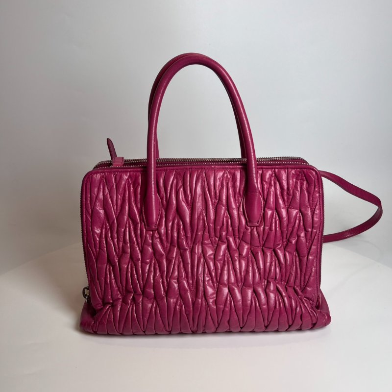 MIU MIU 桃粉皺褶兩用包-1