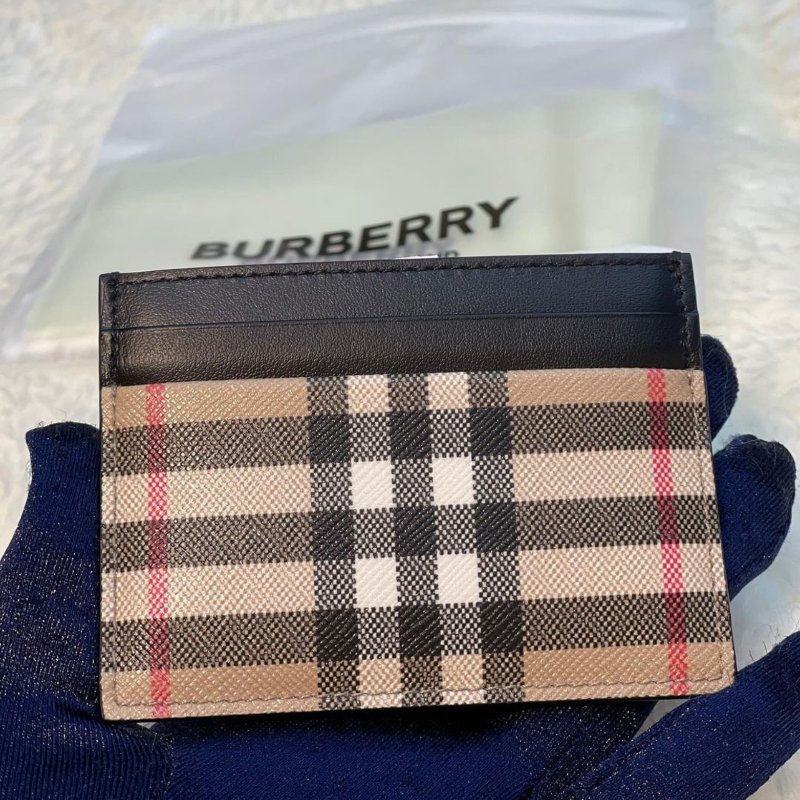 💫 雙11年度回饋・最強優惠登場 💫 【BURBERRY-巴寶莉】經典格紋卡片夾(下單前須先私訊)-2