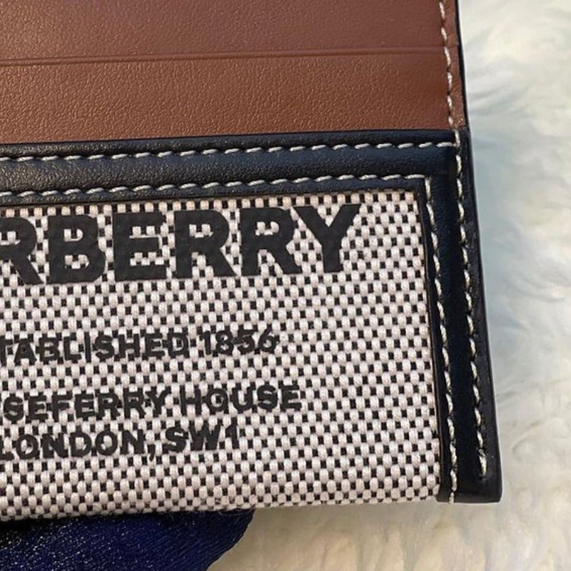 🤣 雙11到了，我的理智正式下線 💸【BURBERRY 巴寶莉】帆布卡片夾(下單前須先私訊)-2