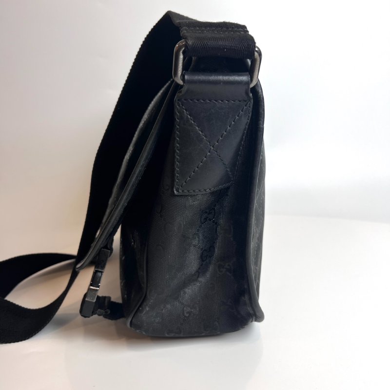 GUCCI 201732 黑老花肩背包-2