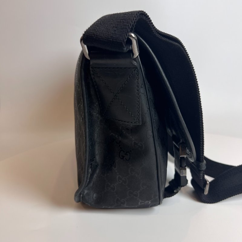 GUCCI 201732 黑老花肩背包-3