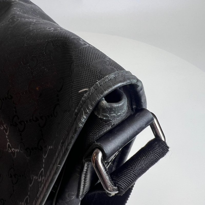 GUCCI 201732 黑老花肩背包-9