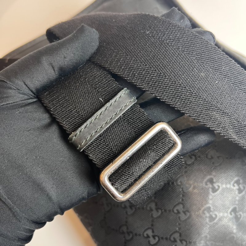 GUCCI 201732 黑老花肩背包-11