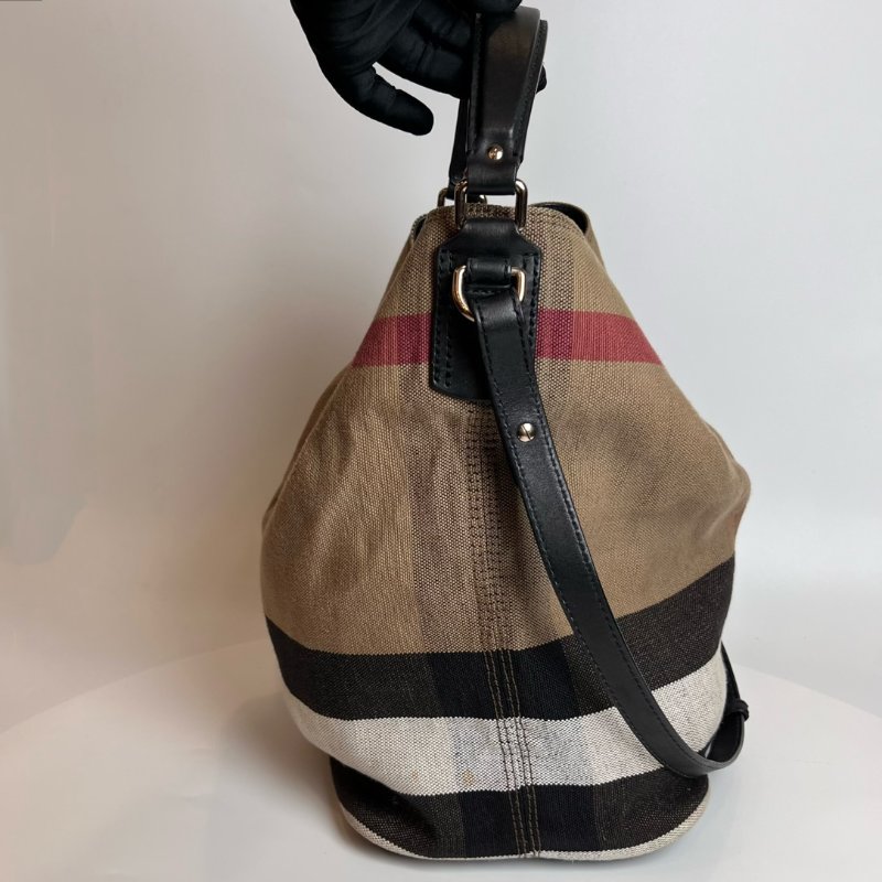 BURBERRY 帆布水桶包-2