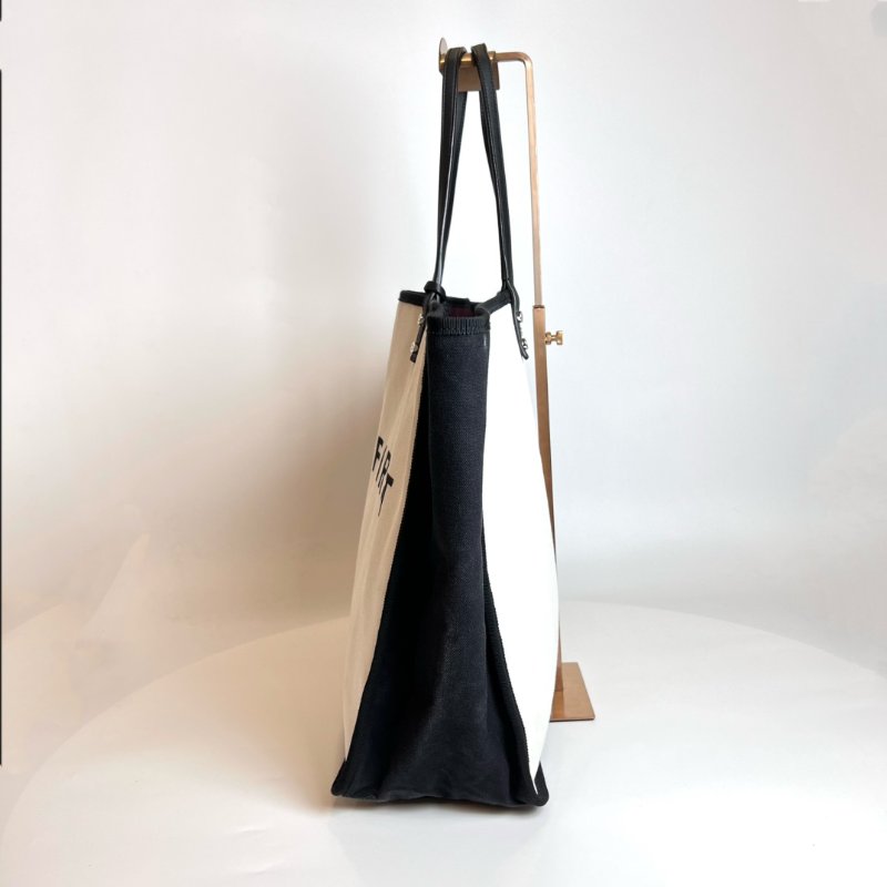 CHANEL 帆布托特包黑白 21開-2