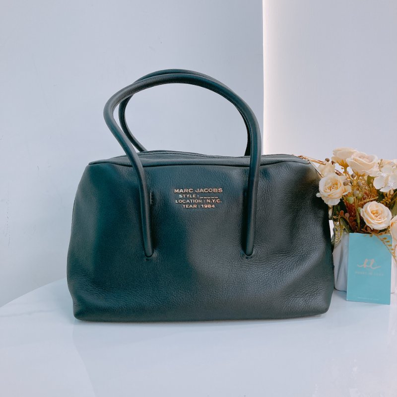 MS0355 Marc Jacobs 馬克·雅各布斯 保齡球包 黑金 手提 腋下 The Duet Mini Satchel Calfskin Black x GHW-0