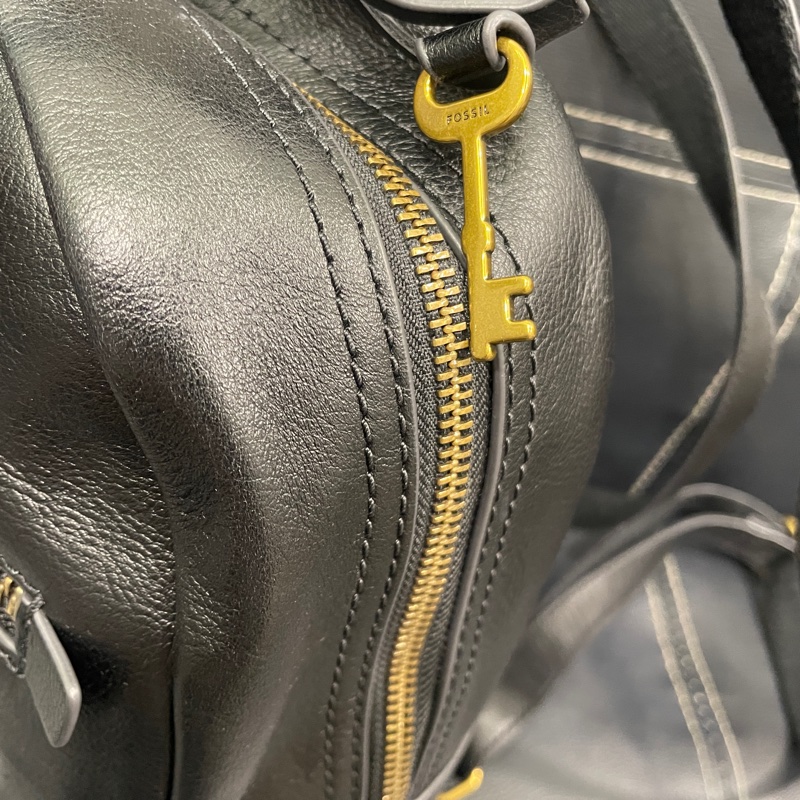 FOSSIL Megan 真皮小後背包-黑色-21