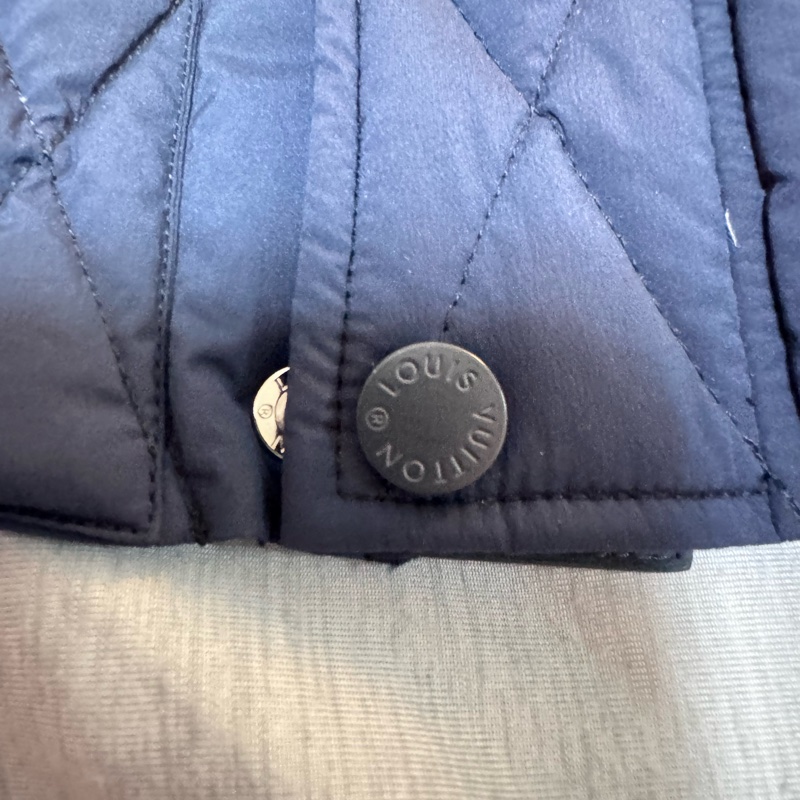 Louis Vuitton 羽絨背心,深藍馮衍背心-11