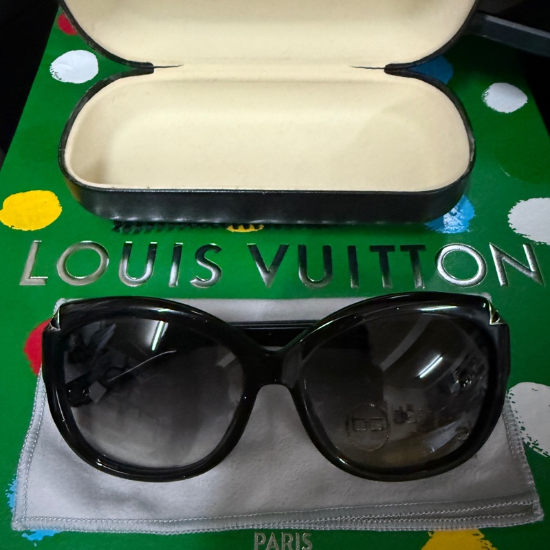 LOUIS VUITTON 黑色閃光醋酸纖維鏡框 Hortensia 太陽眼鏡  盒裝-2