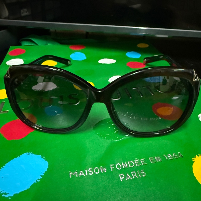 LOUIS VUITTON 黑色閃光醋酸纖維鏡框 Hortensia 太陽眼鏡  盒裝-3