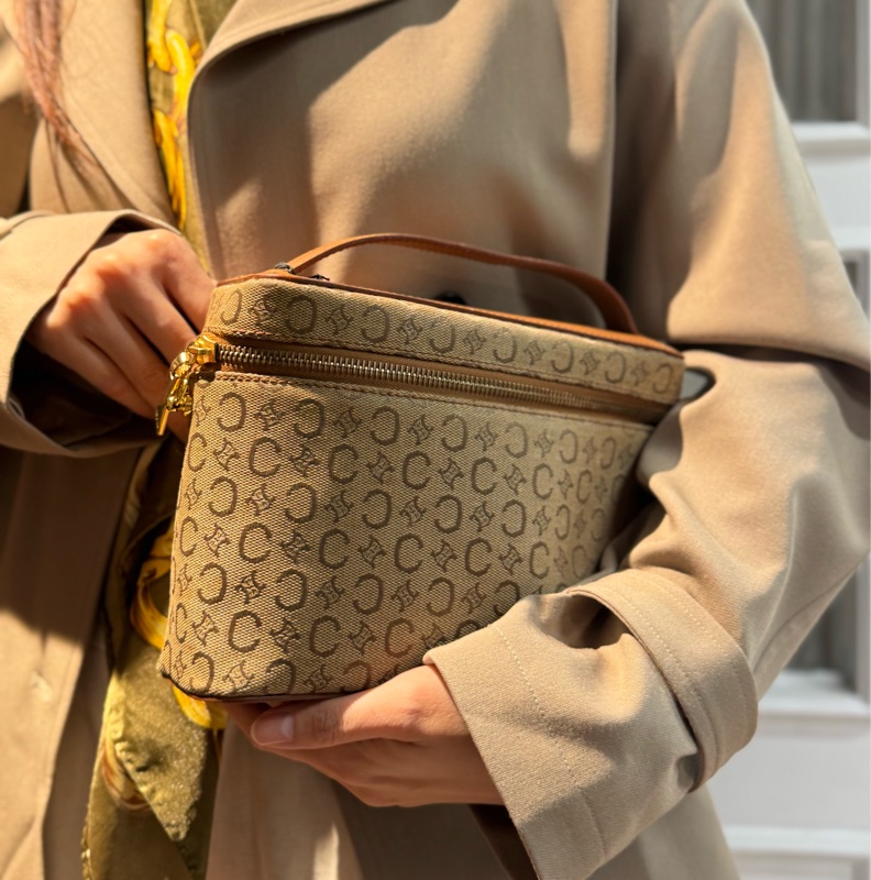 Celine凱旋門手提化妝盒 側背包 棕色真皮帆布塗層 Vanity case-1