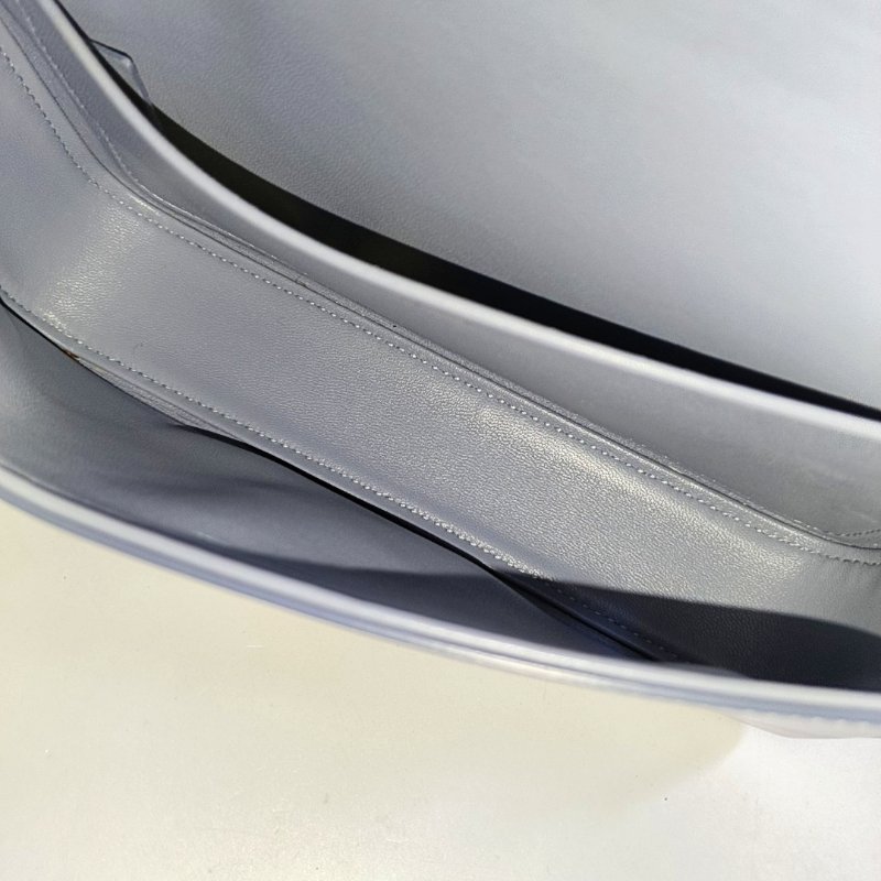 CELINE TRIOMPHE 淺藍色牛皮手提包肩背包 金色五金-6