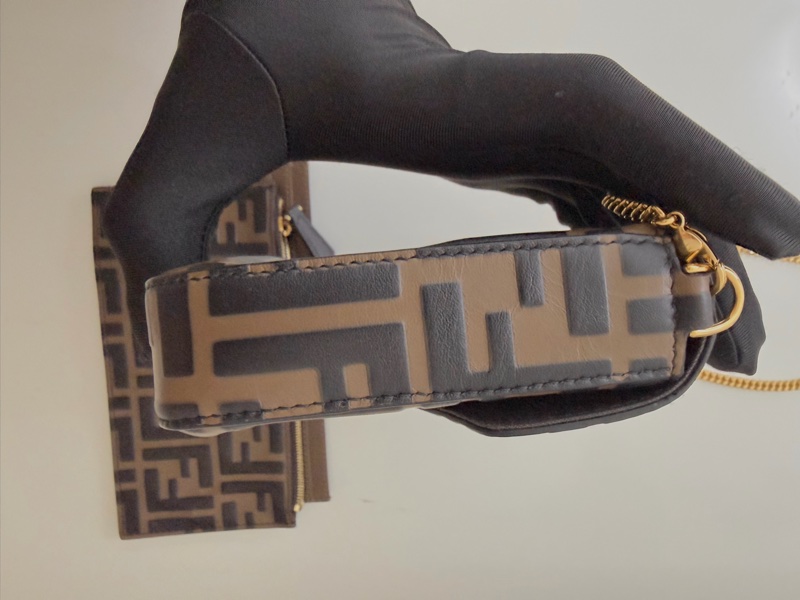 Fendi WOC 三合一 附皮夾 斜背包-8