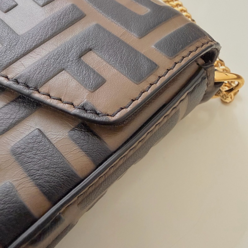 Fendi WOC 三合一 附皮夾 斜背包-13