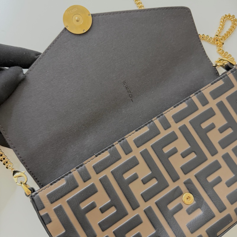 Fendi WOC 三合一 附皮夾 斜背包-17