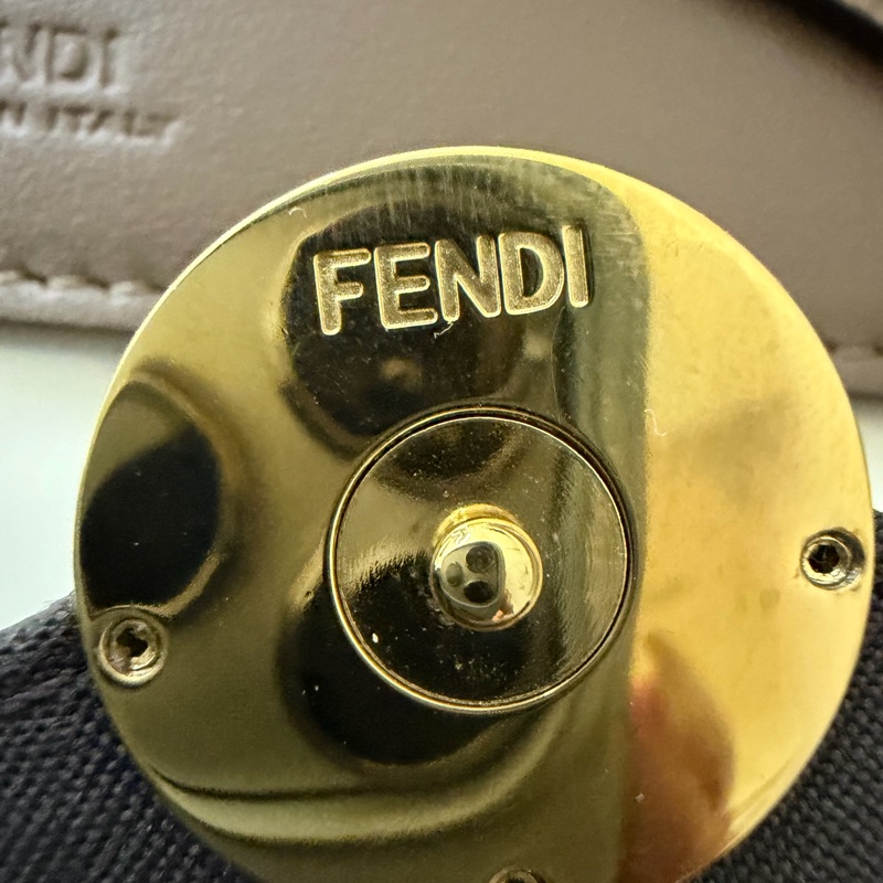 Fendi WOC 三合一 附皮夾 斜背包-28