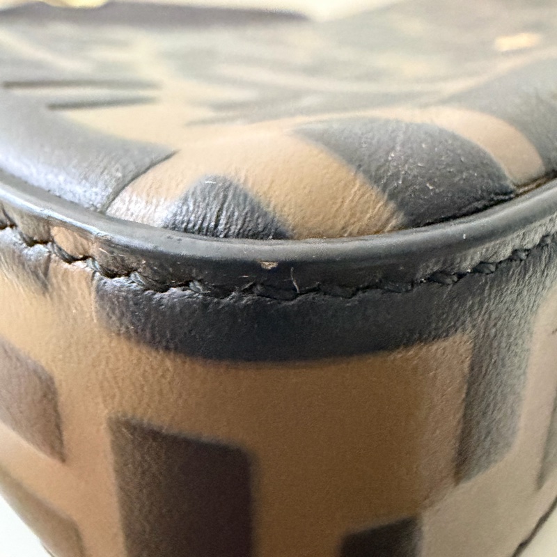 Fendi WOC 三合一 附皮夾 斜背包-31