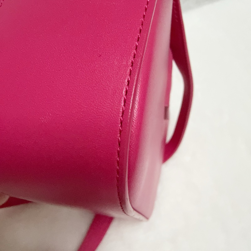 ❤️BP粉絲穿搭必備❤️YSL小號豆腐包 小牛皮斜背包 桃紅-25