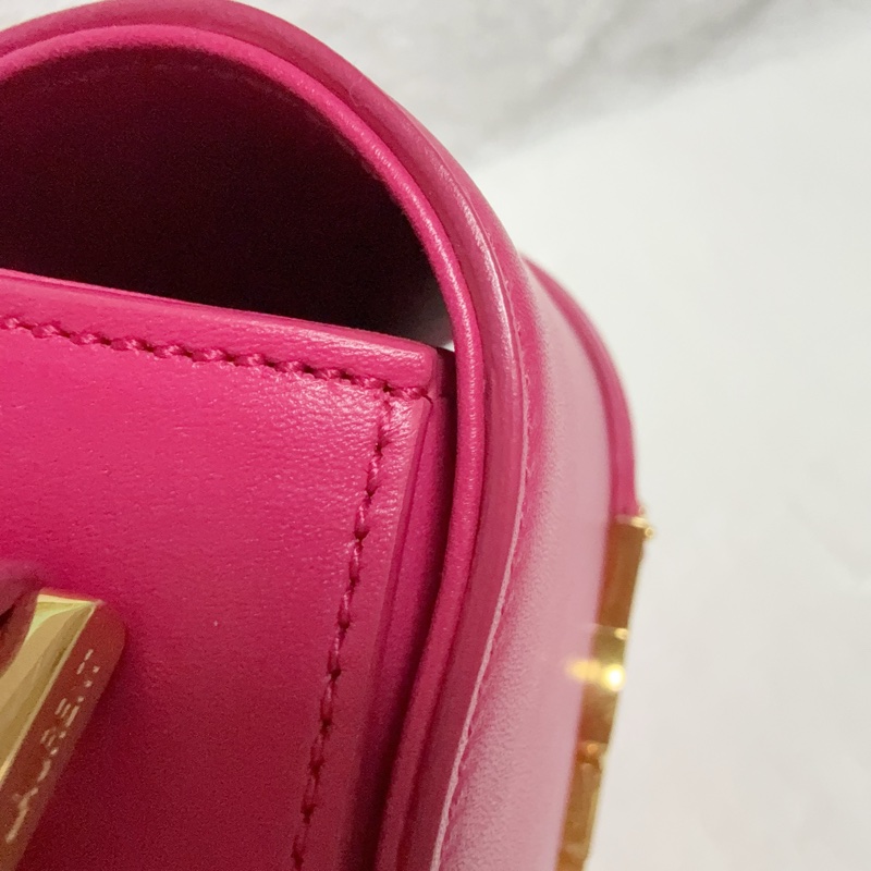 ❤️BP粉絲穿搭必備❤️YSL小號豆腐包 小牛皮斜背包 桃紅-28